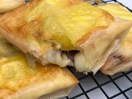 Brick Raclette Pomme De Terre Lardons Oignon Recette Brick Recettes De Cuisine Recette Feuille De Brick