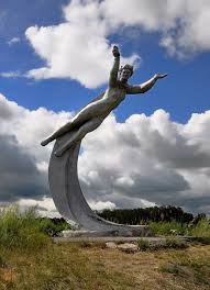 Monument To The First Woman In Space Valentina Tereshkova Built At The Spot Where She Landed Upon Her Return To Earth In Th Monument Space Toys Vintage Space