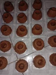 Harga bolu pisang panggang / banana cake. Bolu Pisang Coklat Mini By Kue Kue Basah Jualanku Facebook
