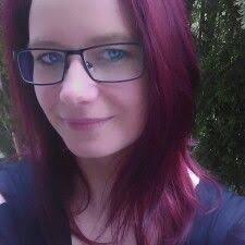 Stefanie Arnold (steffi_arnold88)