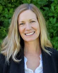 Mary Schultz's Instagram, Twitter & Facebook