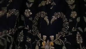 Pin By Gurteg Gill On Design Video In 2020 Bridal Outfits Luxury Outfits Bridal