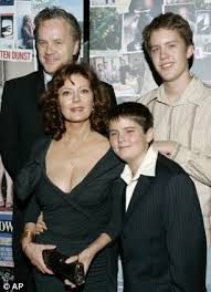 Learn more about chris sarandon at tvguide.com with exclusive news, full bio and filmography as well as photos, videos, and birth place: Susan Sarandon The Toyboy 30 Years Her Junior Who Healed Her Broken Heart Daily Mail Online