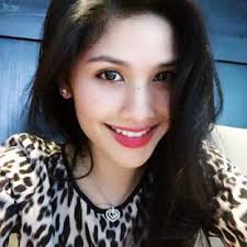 Warga papua rekam detik² awan jatuh dari langit, sepertinya bumi dan langit makin dekat masyarakat. Biodata Penuh Afifah Nasir Pelakon Drama Pengantinku Jatuh Dari Langit