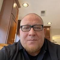 900+ perfiles de «Lino Jose»