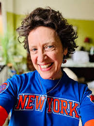 Kim Stange's Instagram, Twitter & Facebook