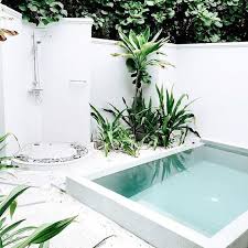 Custom built spas provides detailed diy books a dvd and free coaching help to our customers. 28 Cool Plunge Swimming Pools For Outdoors Digsdigs
