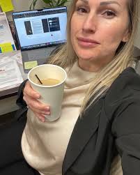 May the coffee be strong today 🙈🤣💛