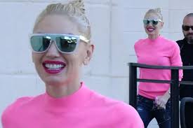Smiling Gwen Stefani puts