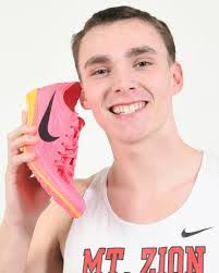 Kaya Hill's Instagram, Twitter & Facebook