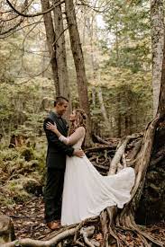Woodsy Adventure Wedding At Michigan Falls Michigan Wedding Venues Adventure Wedding Places To Get Married