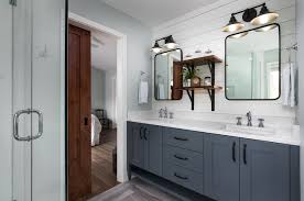 In this video, a houzz editor highlights bathroom ideas that pros recommend to homeowners. The 20 Most Popular Bathroom Photos Of 2018