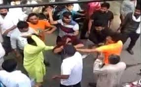 Sat, may 15, 2004, 01:00. Muslim Man Wanted To Marry Hindu Woman Beaten By Mob At Ghaziabad Court