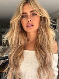 Use The Code Pinterest15 For 15 Off Your Sitting Pretty Halo Hair Extensions Sittingprettyhalohair C Long Hair Extensions Long Blonde Hair Hair Extensions