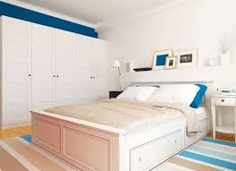 غرفة نوم على الطراز الاسكندنافي