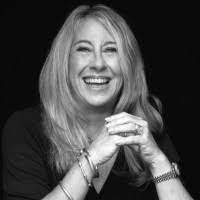 Sarah Worden's Instagram, Twitter & Facebook