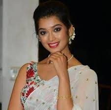 Digangana Suryavanshi Height Weight Age Boyfriend Husband Family Wiki Biography 2021 She is an actor, author, and singer, and she has also written a.