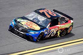 Truex became the second driver in 2018 to win a race while also winning its first two stages. Vorschau Nascar Finale 2018 Einmal David Gegen Dreimal Goliath
