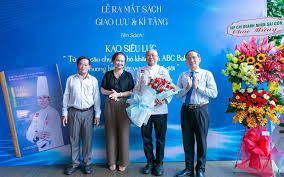 Vua bánh mì Kao Siêu Lực ra mắt sách: Từ một câu chuyện khó khăn đến ABC  Bakery