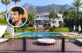 Das apartments đoković befindet sich in einer ruhigen gegend in barbat. Schock Fur Ä'okovic 10 Millionen Euro Villa Ausgeraubt Video Kosmo