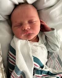 Katie Glen (@aviatrixkatie) • Instagram photos and videos