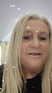 Lynda Self (@lyndaself)