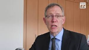 Stadtwerke-Chef Manfred Ackermann über das digitale Emden