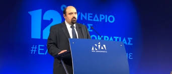 «έχω απόλυτη εμπιστοσύνη στον κ. Xrhstos Triantopoylos Sto Thenewspaper Gr H Politikh Zwh Diolis8ainei S Ena Epikindyno Kathforo Thenewspaper Gr