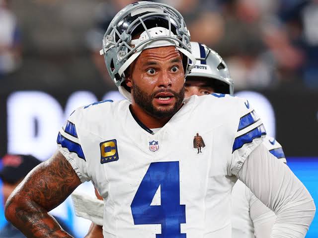 Dak Prescott tosses four touchdowns