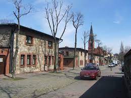It is a district in the upper silesian metropolitan union, a metropolis with a population of two million. Datei Wirek Ul Kubiny Jpg Wikipedia