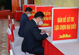 Số phiếu phát ra 475, số phiếu thu về 473, số phiếu hợp lệ 471, số phiếu tán thành 438). Chá»§ Tá»‹ch Quá»'c Há»™i VÆ°Æ¡ng Ä'inh Huá»‡ Dá»± Khai Máº¡c Báº§u Cá»­ Táº¡i Khu Vá»±c Báº§u