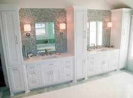 The Benefits Of A Jack And Jill Bathroom Plumbworld Blog Bathroom Ideas Bathroom In Bathroom Cabinets Designs Jack And Jill Bathroom Traditional Bathroom