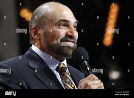 James harris nfl hi-res stock photography and images