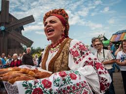 Maybe you would like to learn more about one of these? Sorochinskij Yarmarok Tri Pirogi