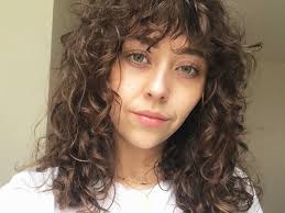 Sleeping with curly hair can be a nightmare that leaves your morning hair riddled with tangles, wonky curls and frizz. How To Style Curly Hair