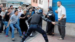 Hij heeft een ver verleden als bokser, diende ooit in het belgische leger. Waarom Kan Ik De Marokkanen Niet Bereiken En Ook Niet Boos Maken Mariam El Maslouhi