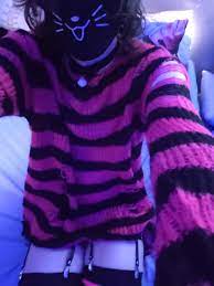 I got a new sweater!! 😊 I think it looks cute. Do you? : r femboy