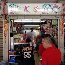 You will find a number of charming cafes in telok blangah drive where you can relax and enjoy a cup of coffee. Foodiefc