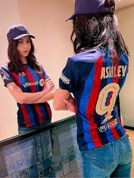 TW Pornstars - 2 pic. Ashley Welse. Twitter. Tonights match was quite  tight 🥴😰 Just like your boxers. 9:54 PM - 16 Feb 2023
