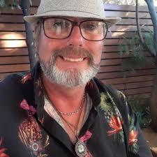 Should I prioritize loving someone or being single?