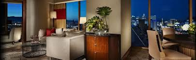 All mandalay bay suites come with a wide variety of amenities that are designed to give you the most comfort possible for the duration of your stay in las vegas. Las Vegas Mandalay Bay 1 2 Bedroom Suite Deals