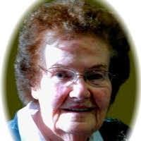 Rosanne Holt's Instagram, Twitter & Facebook