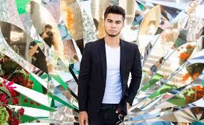 Скачай nikita lomakin икона и nikita lomakin зеркала русский рэп 2019. Nikita Lomakin Posvyatil Novuyu Pesnyu Michelle Andrade Tv Ua