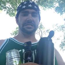 Tom Mullin (@justmullinaroun)