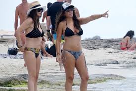 La historia de amor entre Mónica Carrillo y Vanesa Martín: inicios, pasión  en la playa y una ruptura con interrogantes