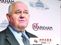 华人集会游行抗议收容难民薜家平就发声明