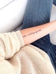 Tattoo štúdio, ozdobné a umelecké tetovanie. 100 Najlepsich Napadov Tetovanie Pisma Pre Dievcata S Transferom Na Fotografiu