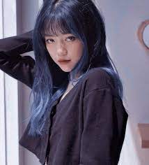 Linh rất thích đọc truyện nên thường tự tưởng tượng ra những câu chuyện hư cấu. Linh Ngá»c Ä'am Blend Con Gai Ná»¯ Tháº§n Nhiáº¿p áº£nh Trá»«u TÆ°á»£ng