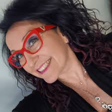 Il nostro Fondotinta 16K✨ è il Super🔝 di questo periodo nel consueto  appuntamento "SUPER TOP💯 e SUPER FLOPPONI😩👎" sul canale YouTube della  Beauty Influencer Giulia Cova ❣ ☑ Completamente NO TRANSFER ☑