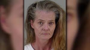 Substitute teacher arrested for allegedly letting 7th grader use vape pen